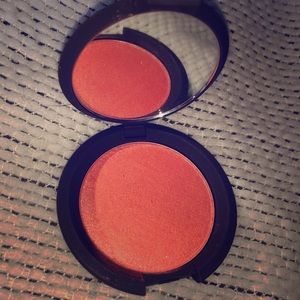 BECCA luminous blush NWOT